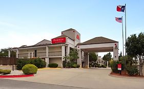 Ramada By Wyndham San Antonio Near Seaworld - Lackland Afb
